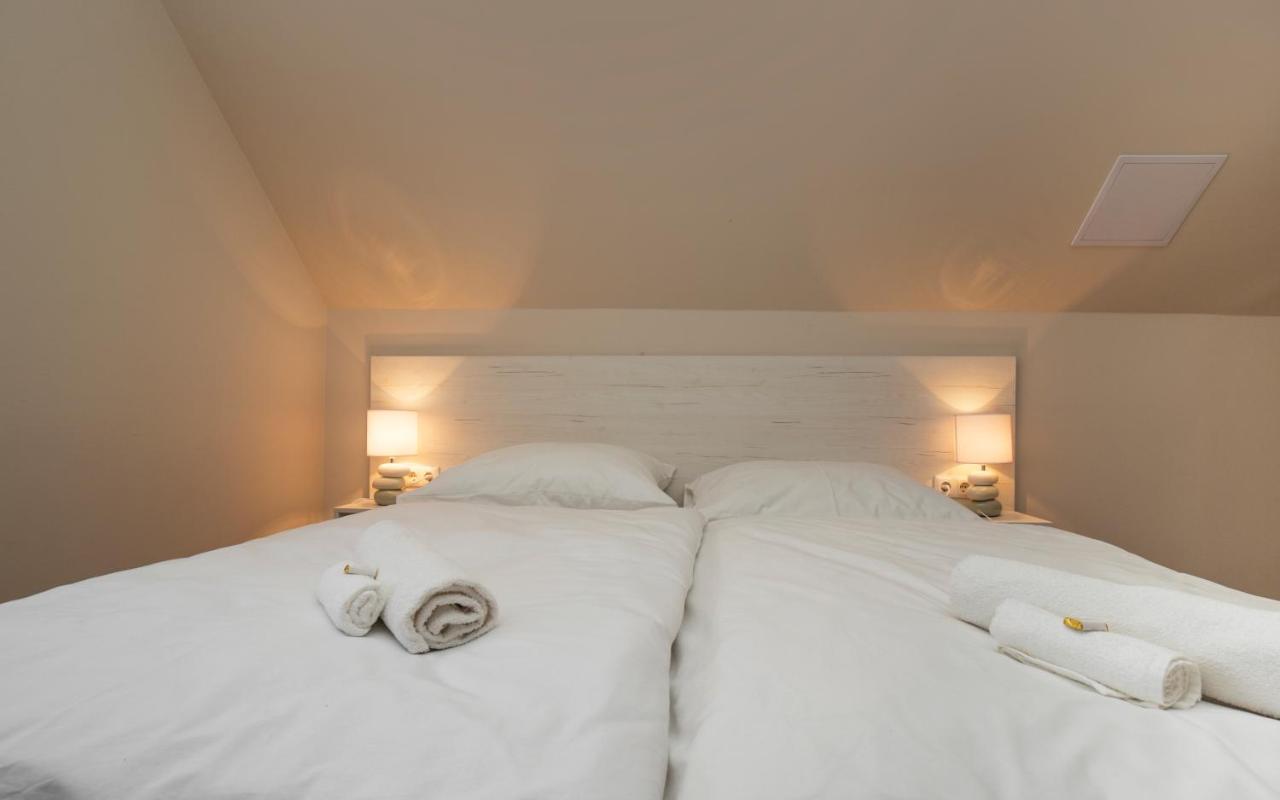 Ponty-Lak Panzio Guest House Davod Ngoại thất bức ảnh