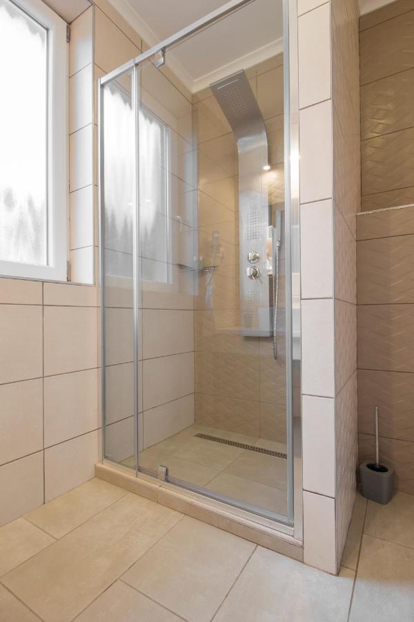 Ponty-Lak Panzio Guest House Davod Ngoại thất bức ảnh