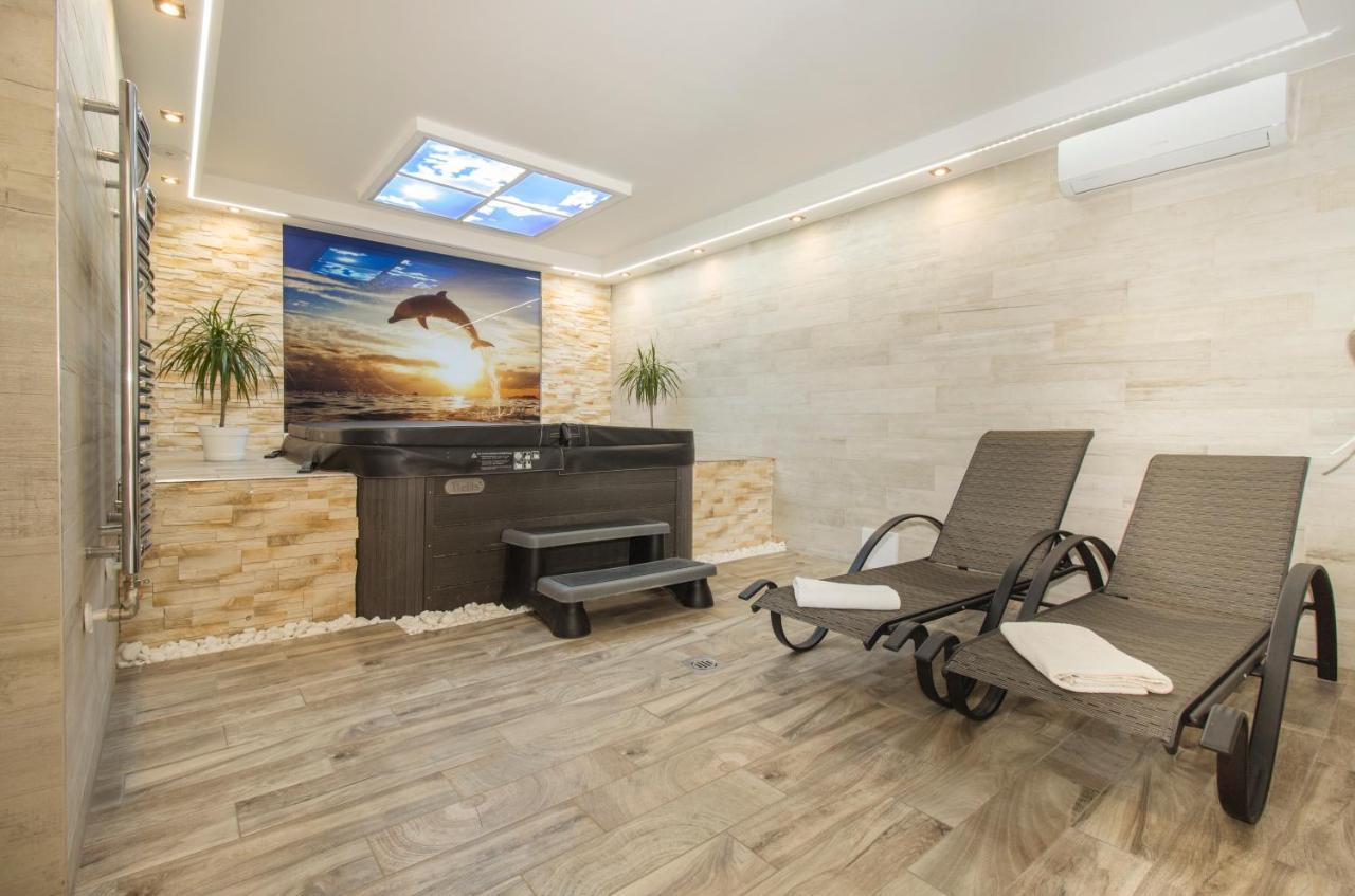 Ponty-Lak Panzio Guest House Davod Ngoại thất bức ảnh